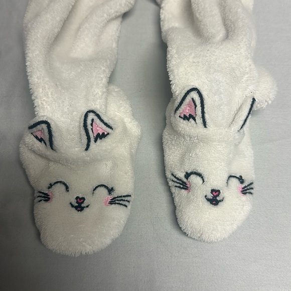 PJ Place - NWT - White and Pink Cat Footies Cozy One Piece romper - Picture 3 of 5